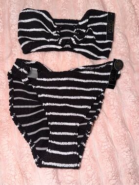 NWT Victoria’s Secret SWIM Black White Striped Bikini Set Size M/L